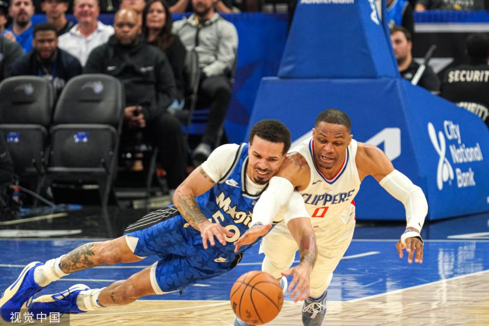 还有他在团 还有他在团