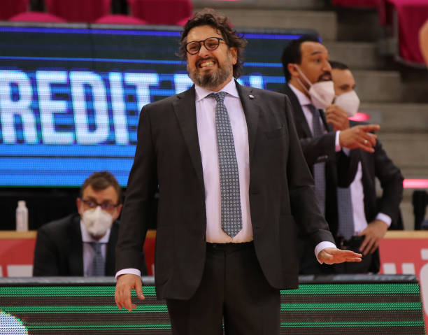 士队的对决 士队的对决